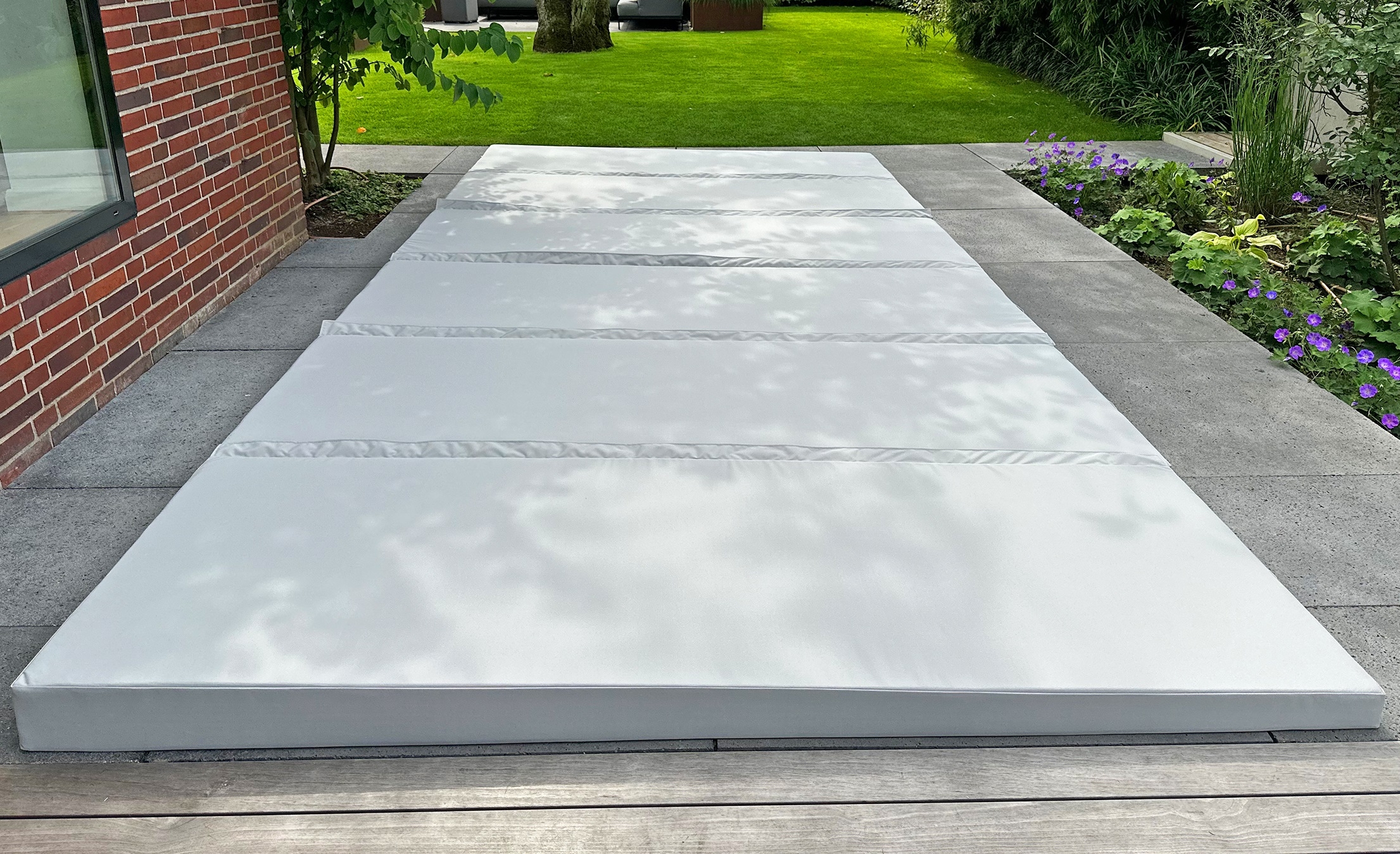 Hardtop Abdeckung mit Pultdach/Dachneigung