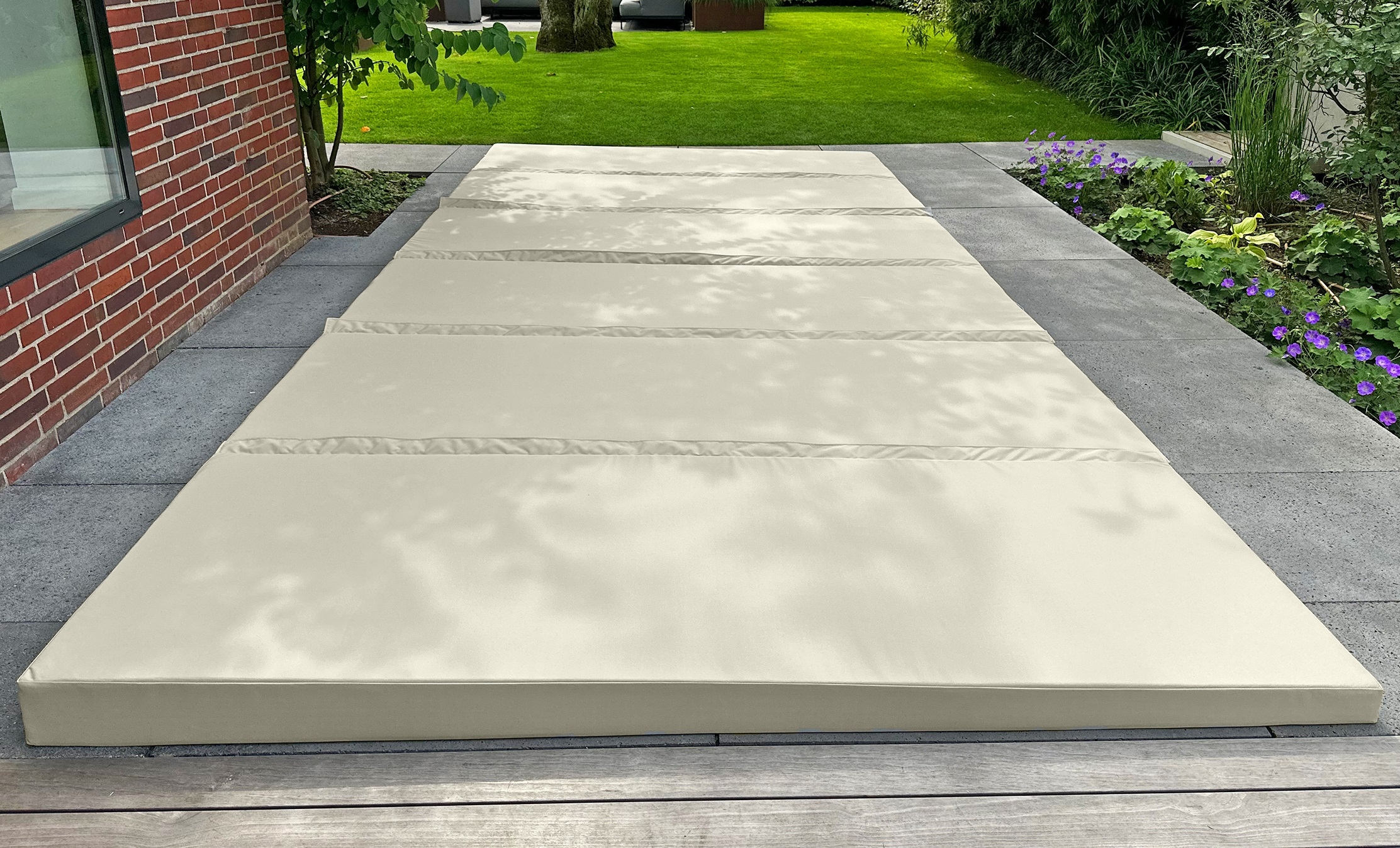 Hardtop Abdeckung mit Pultdach/Dachneigung