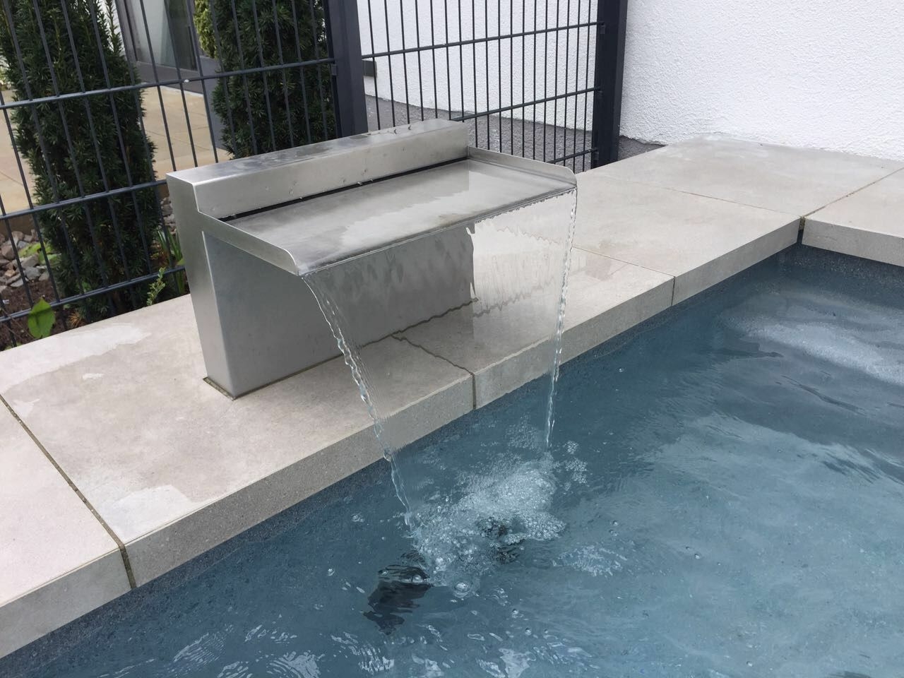 Wasserschwall "Cube"